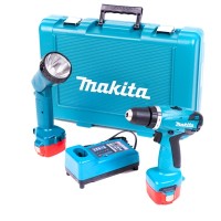 Makita Akku-Bohrschrauber mit 2 Akku und Lampe im Angebot